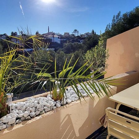Appartement En Residence Avec Piscine Bandol Eksteriør bilde