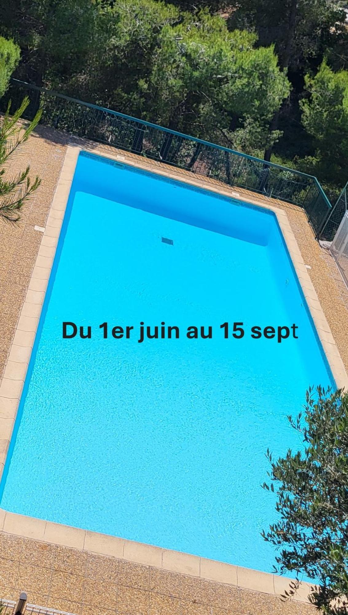Appartement En Residence Avec Piscine Bandol Eksteriør bilde
